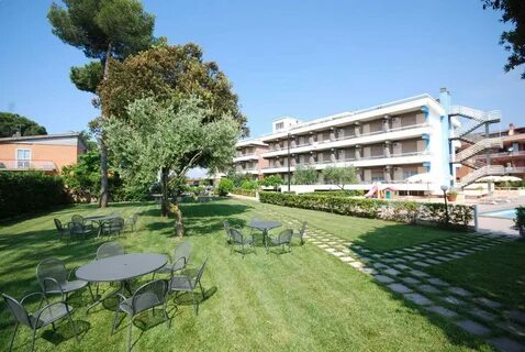 River hotel 4