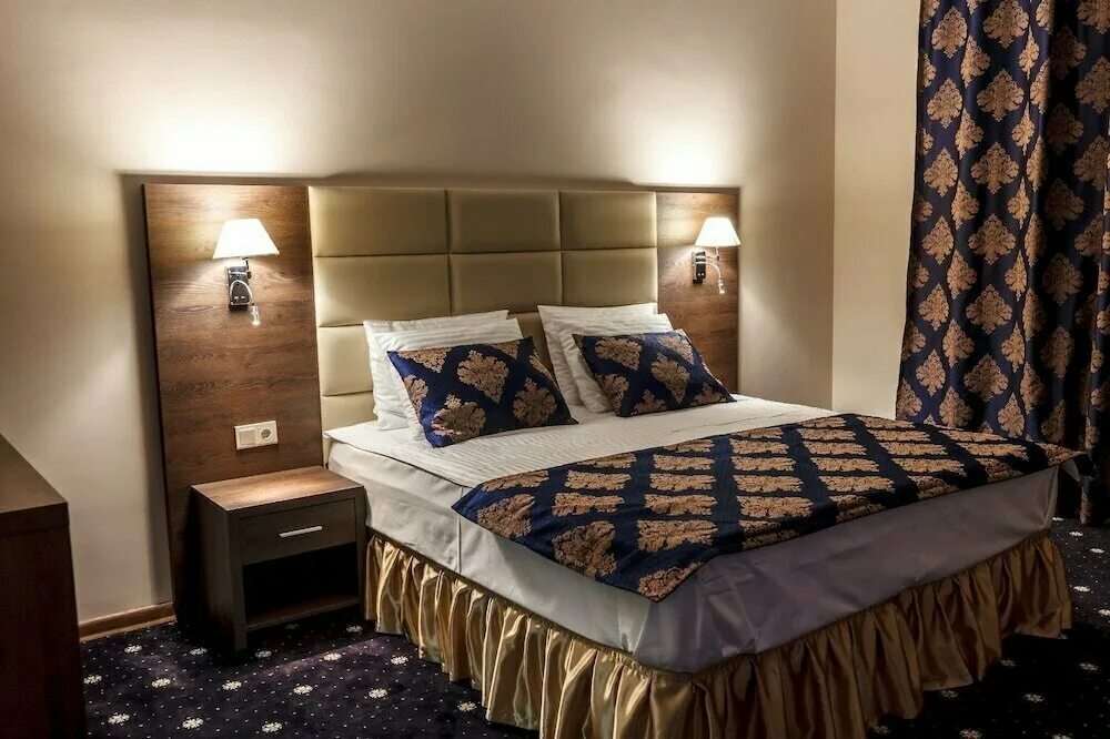 Отель Крепость 3*, Махачкала, цены от 2500 руб. 101Hotels.com