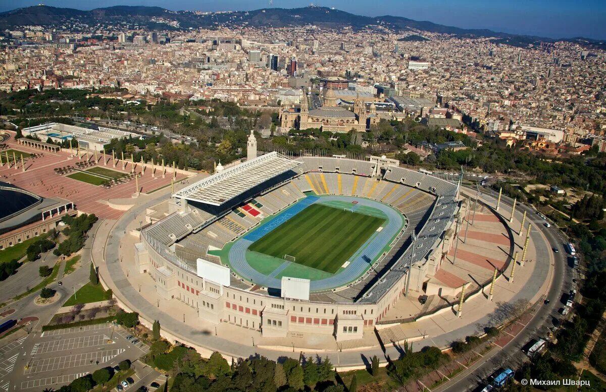 Стадион значение. Монжуик Барселона стадион. Олимпийский стадион Барселона. Олимпийский стадион Монжуик. Олимпийский стадион имени Льюиса Компаниса.
