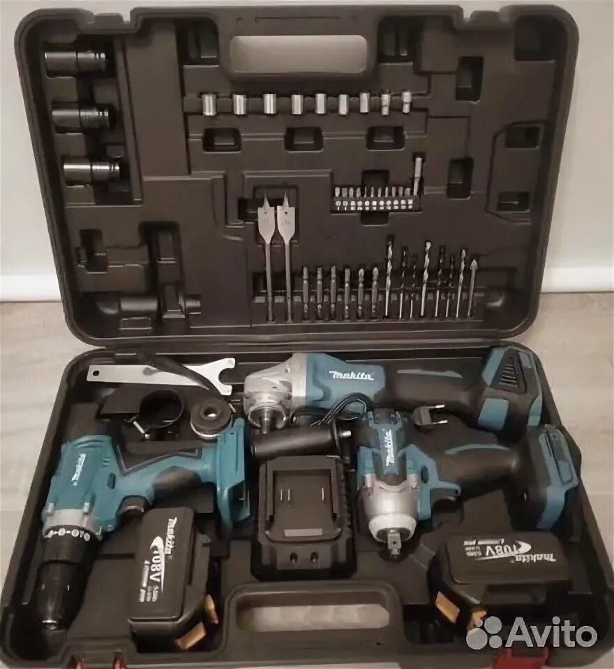Купить НАБОР ИЗ 3-Х ЭЛЕКТРОИНСТРУМЕНТОВ MAKITA 3x5.0ah DHR241 DGA: отзывы, фото 