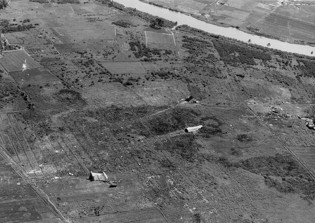 Tan son nhat 1975 crash c-5. Crash site