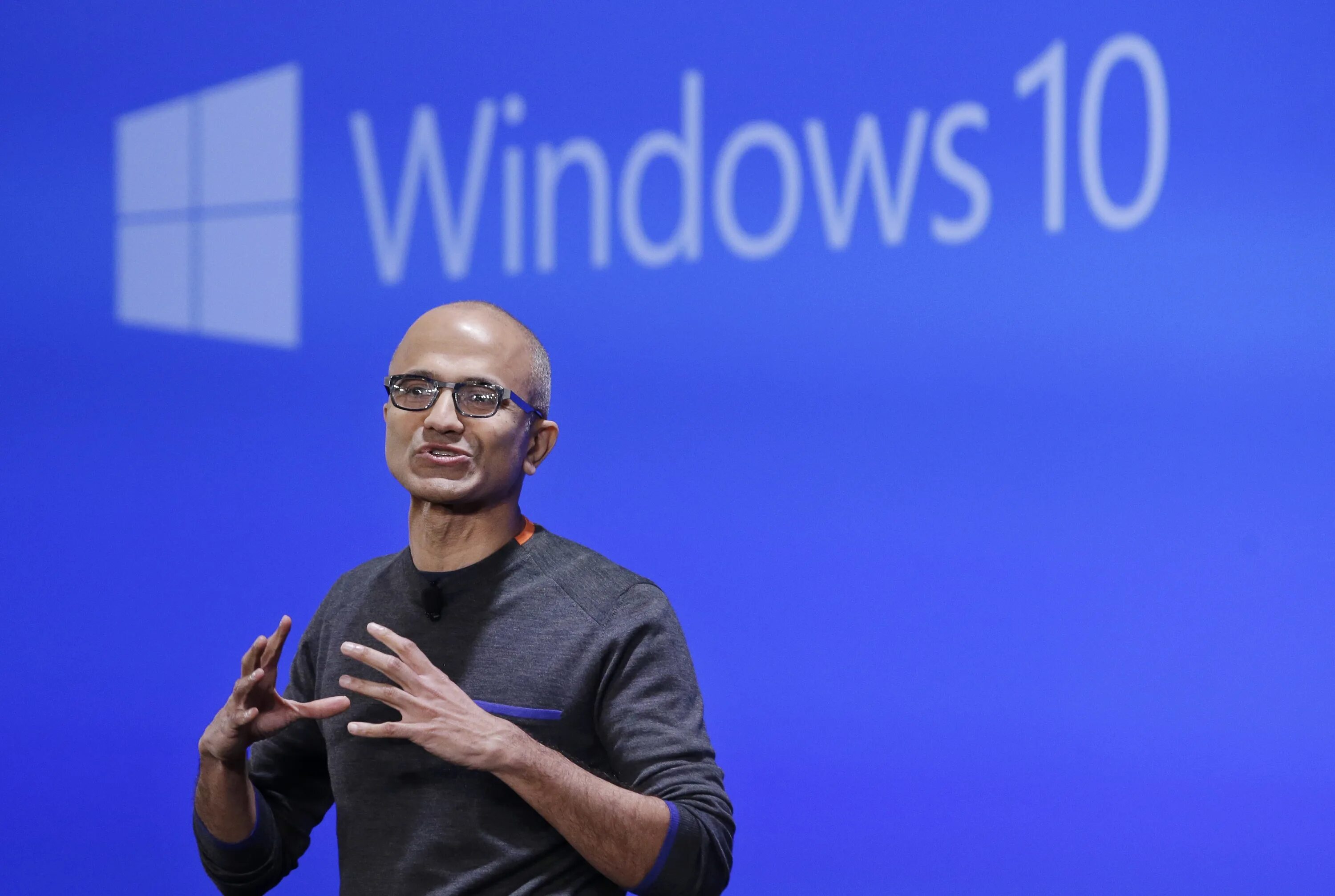 Microsoft user. Сатья наделла виндовс. windows 10 и сатья наделла. презентация microsoft сатья наделла. сатья наделла windows мемы.