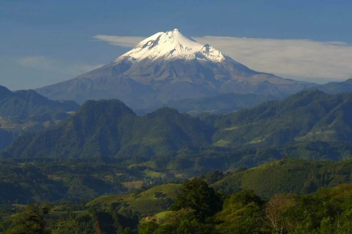 Самая высокая точка мексики. Мексика вулкан Орисаба. Вулкан Пико де Орисаба. Мехико вулкан Орисаба. Гора Орисаба Мексика.