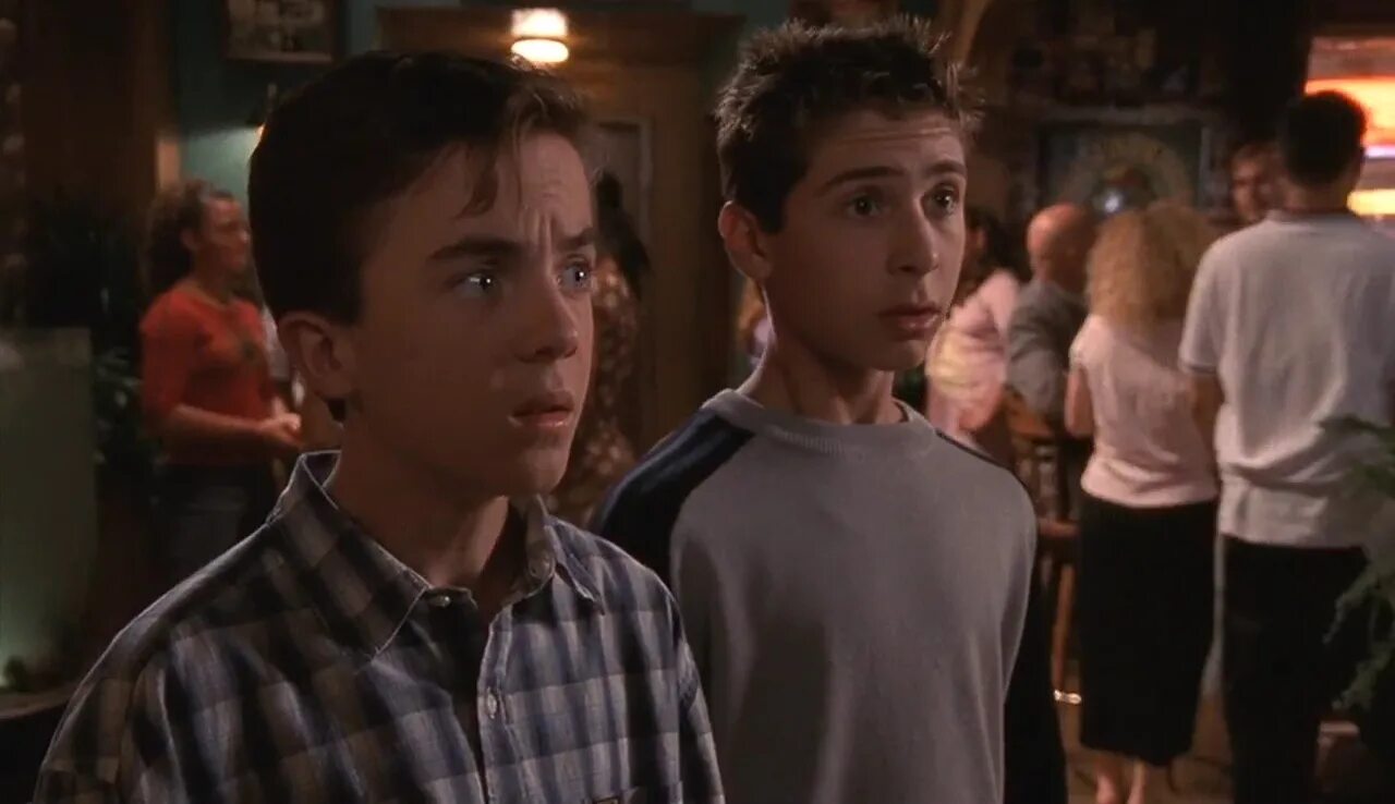 Malcolm in the middle. Малкольм в центре внимания сериал 2000–2006. роберт джой малкольм в центре внимания. ник уэкслер малкольм в центре внимания. malcolm catto.