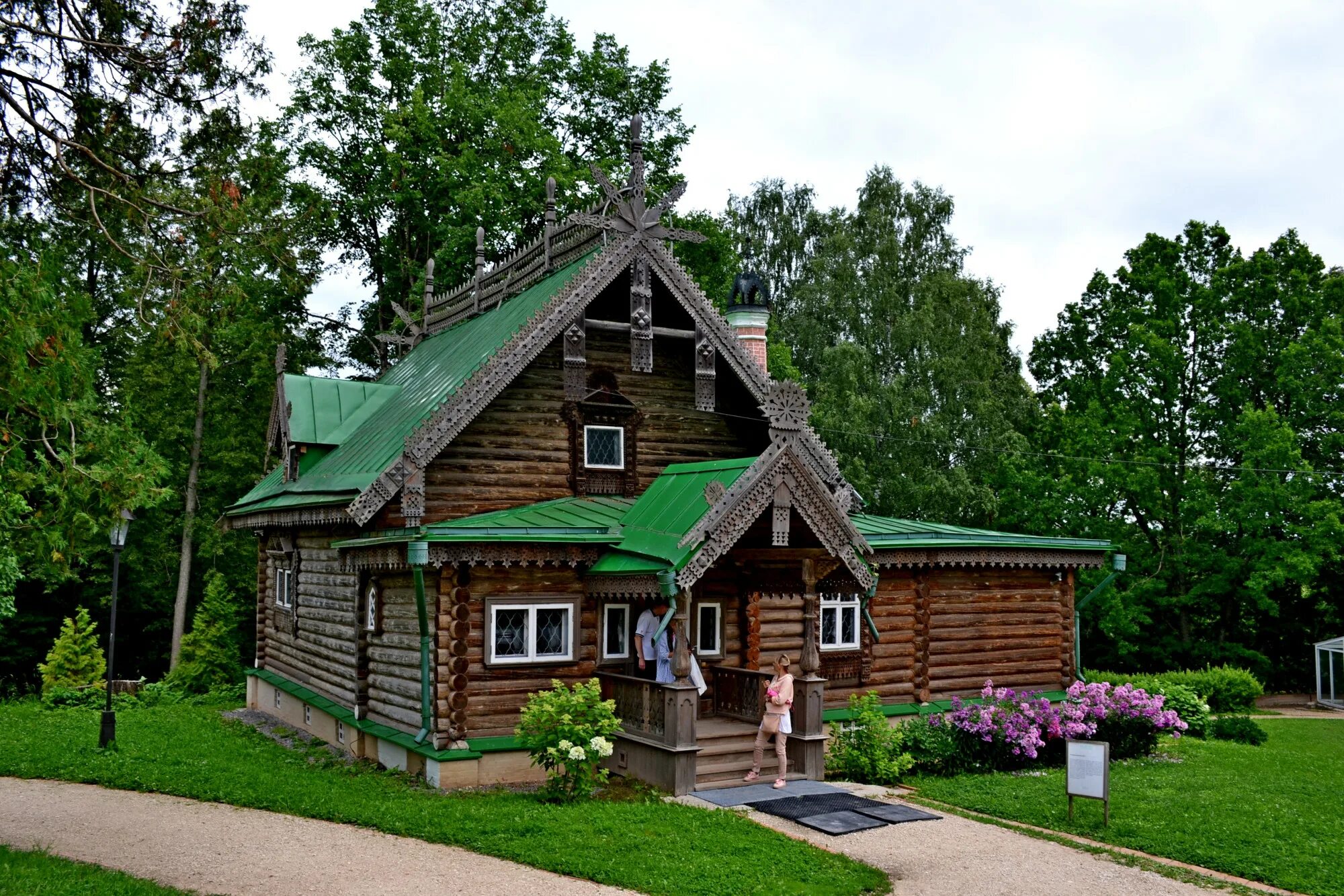 Деревня абрамцево. Деревня абрамцево. Сказочные домики деревни абрамцево. Усадьба абрамцево парк. Усадьба абрамцево.