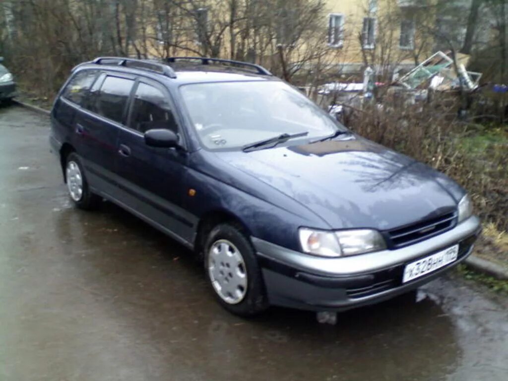 Купить калдину в иркутске. Toyota Caldina 1995. Тойота Калдина универсал 1995. Тойота Калдина 1995г. Toyota Caldina t195.