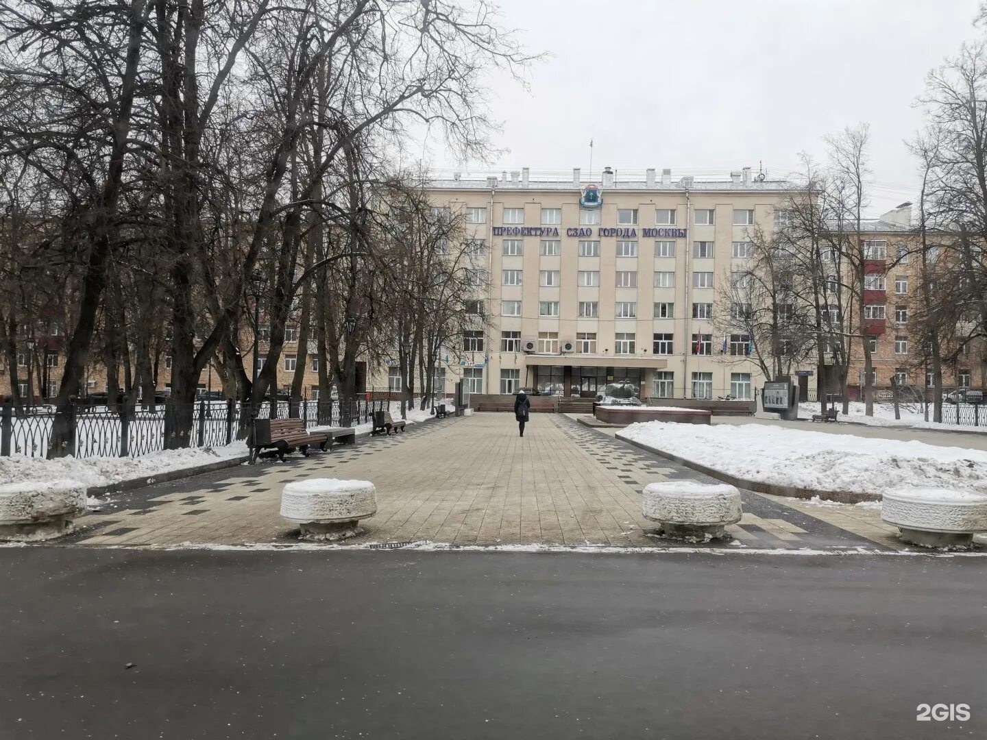 Префектура северо западного. Префектура северо-западного административного округа города москвы. префектура северо западного округа. префектура северо-западного административного округа владикавказ. танк у префектуры сзао.