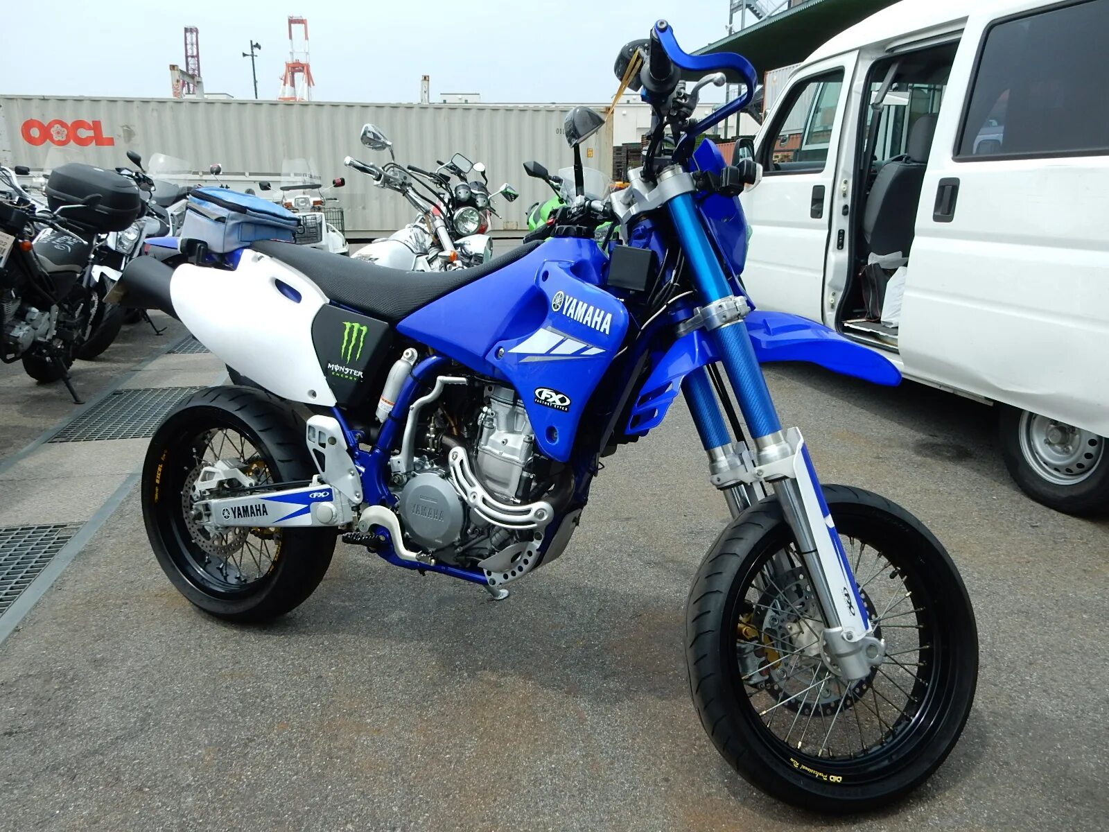 Yamaha wr400f. Ямаха WR 400. Ямаха 400 кубов эндуро. Yamaha WR 400 F С ПТС кросс эндуро. Купить 4 тактный мотоцикл