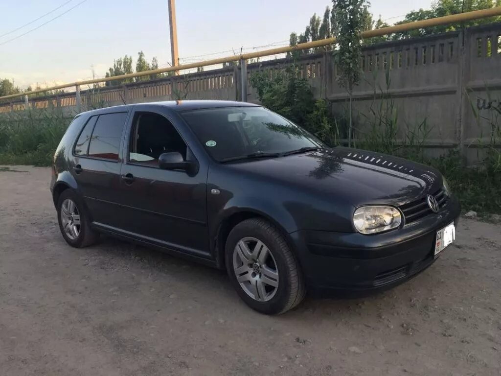 гольф 4 1. 6. Volkswagen golf 2002 хэтчбек. фольксваген 2002 года. фольксваген гольф 3 2002.