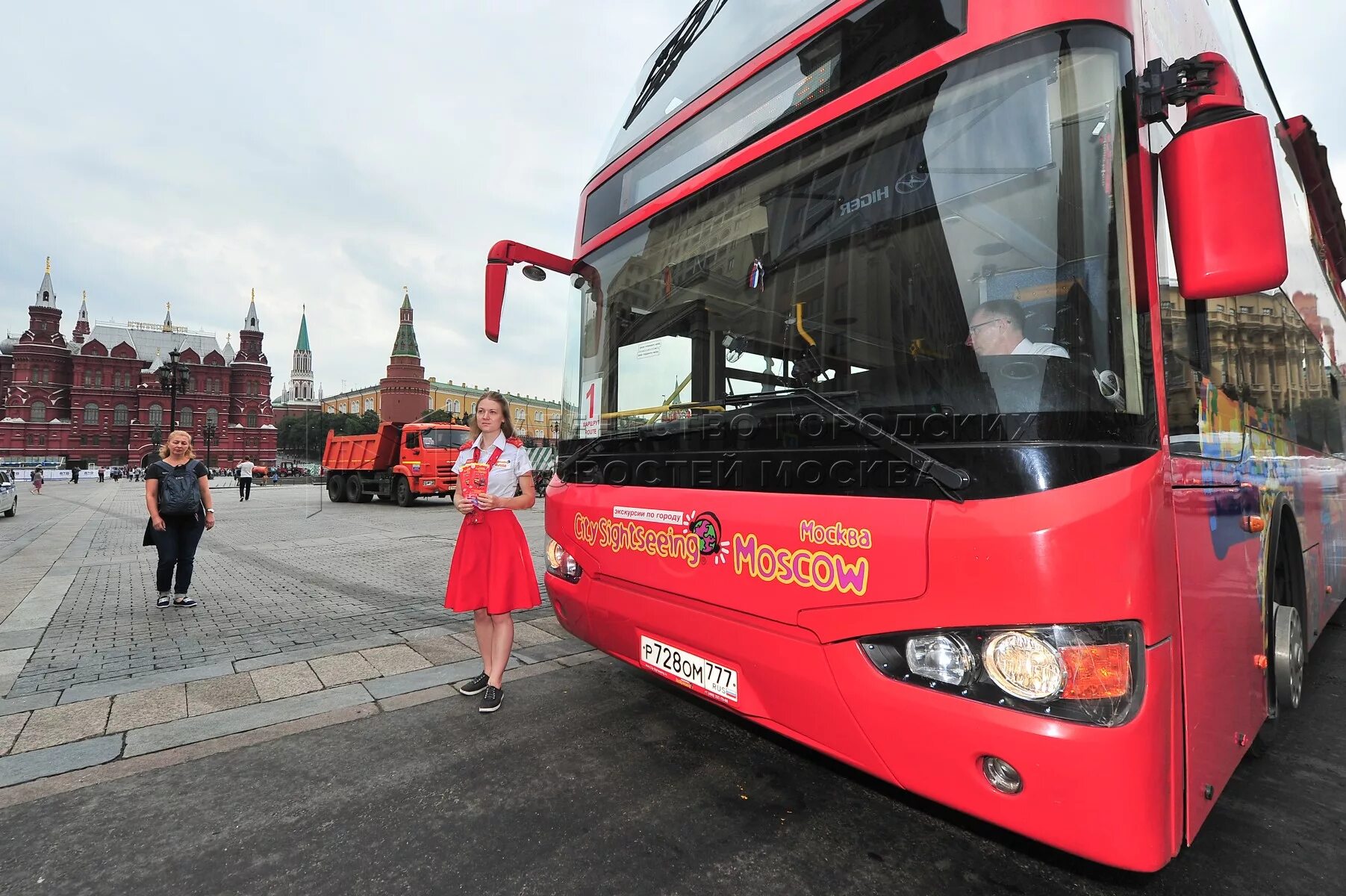 Автобус City Sightseeing Москва. Красный автобус Москва City Sightseeing. Автобус Сити сайтсиинг Москва. City Sightseeing Moscow автобус. Автобусные экскурсии по москве от красной