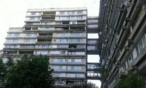 Балкон между домов