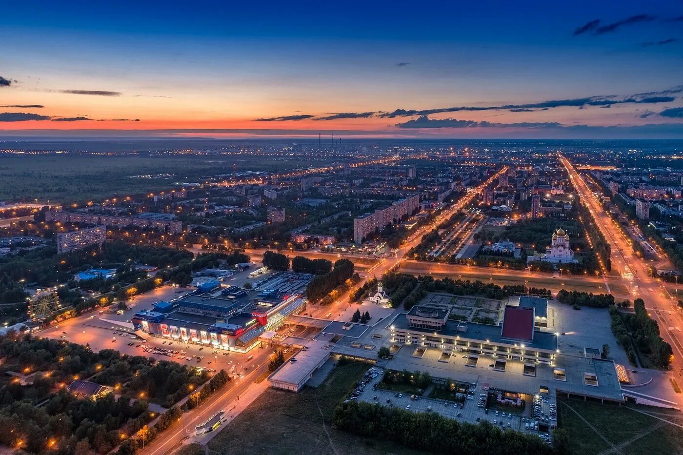 Тольятти центр города. Тольятти город сверху. Город Тольятти Автозаводский район. Ночной Тольятти с высоты птичьего полета.