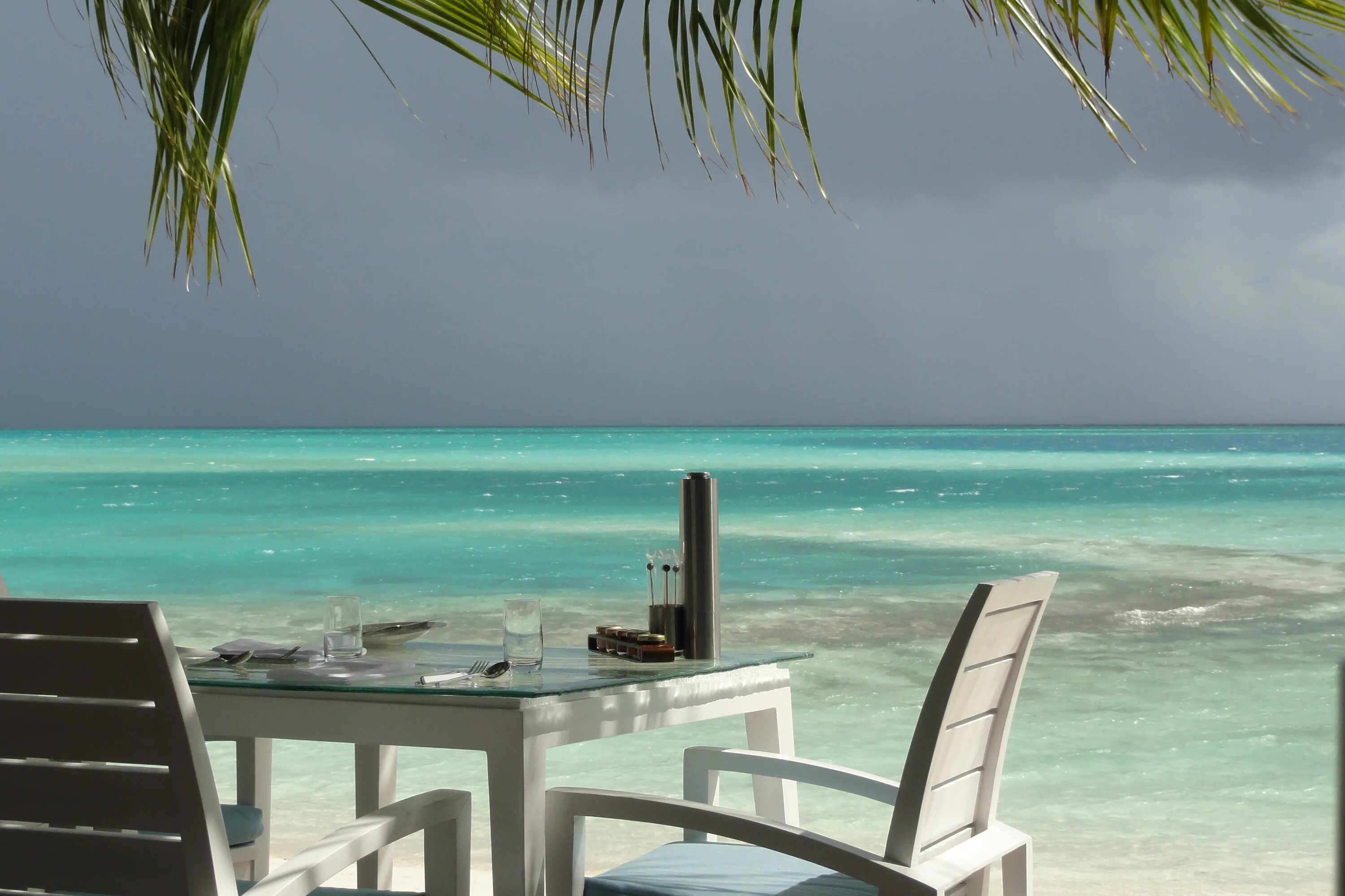 Rihiveli maldives resort. Баа-атолл мальдивские острова. Мальдивы лавияни атолл. Мале в июне. Остров мале мальдивы.