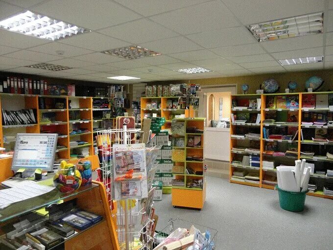 мелик-карамова, 4/4. мелик карамова 41 сургут. магазин мелик. сургут улица мелик карамова сургут. торговый центр весна сургут мелик карамова.