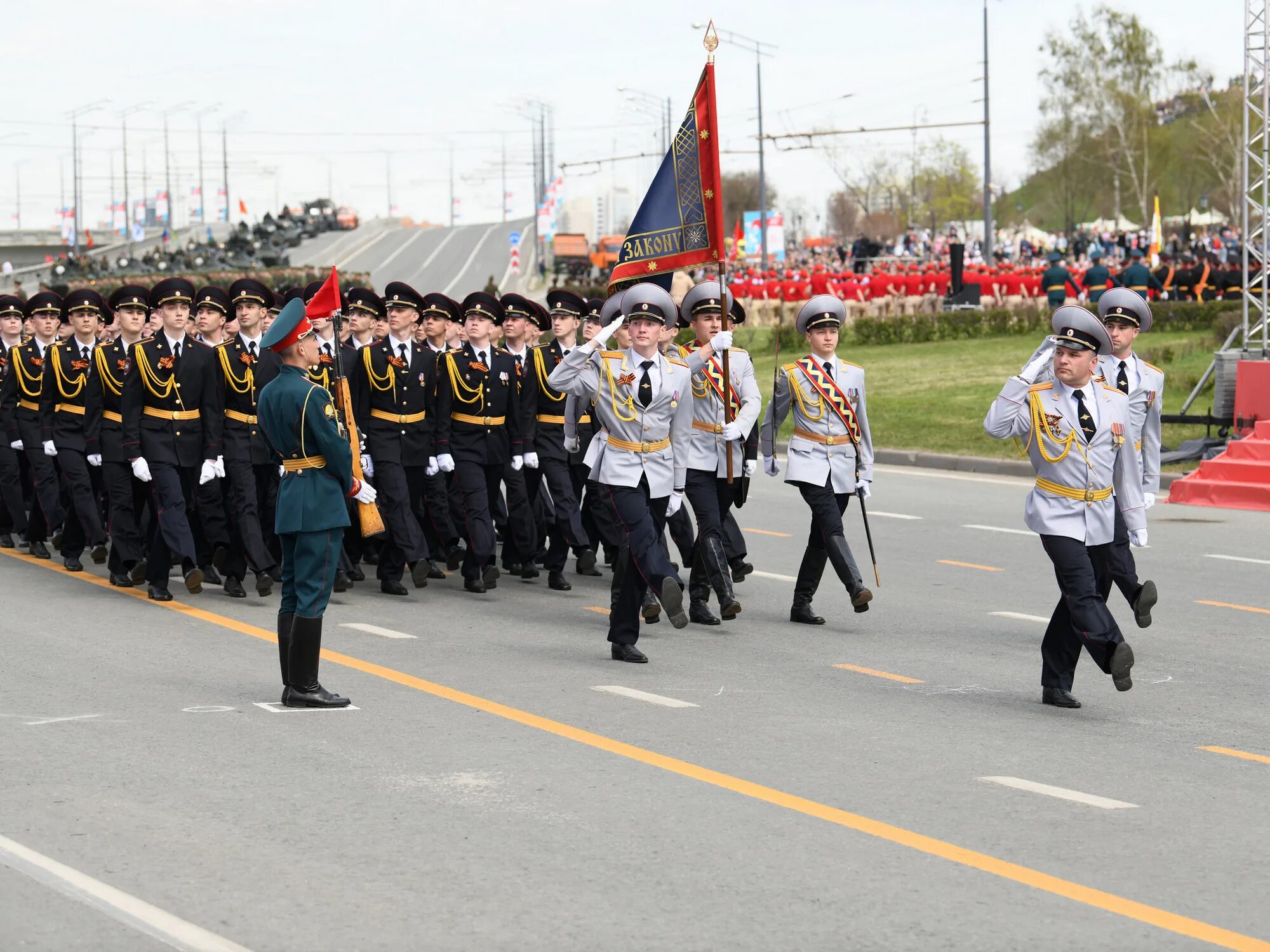 19 мая казань. Парад Победы Казань площадь тысячелетия. Парад в Казани 2022. Парад в Казани 9 мая 2021 год. Парад 9 мая Казань.