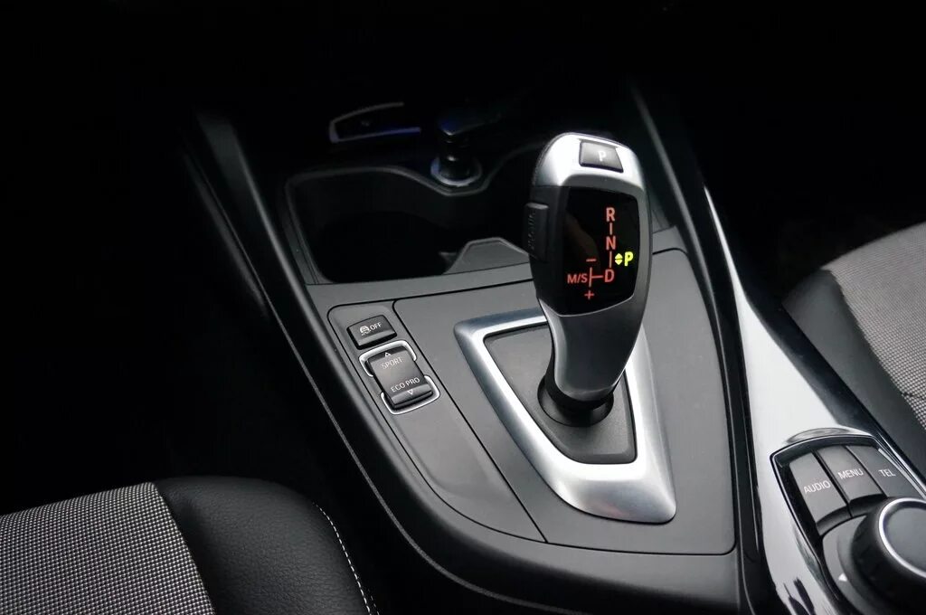 Civic 10 спорт режим. Спорт режим акпп aj0. Мазда 6 спорт режим акпп. Как включить режим спорт на королле. Коробка передач на кнопках.