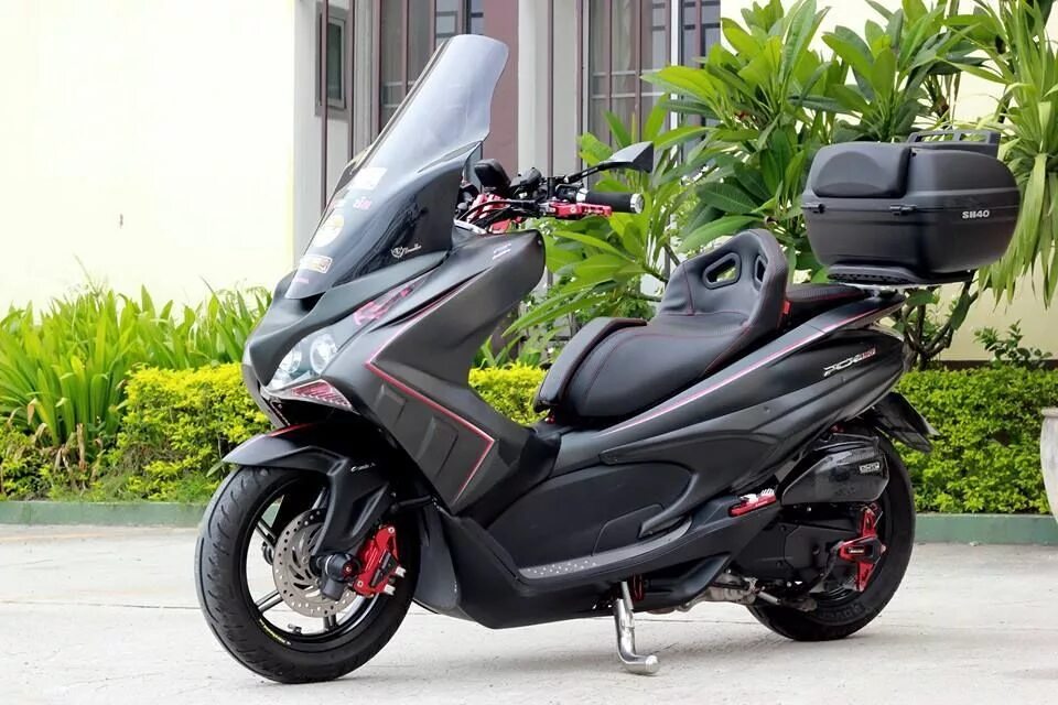 Макси скутер Honda PCX 150. Honda PCX 125 Black. Honda pcx150 Trike. Honda PCX Yamaha NMAX 125cc. Honda 150 скутер