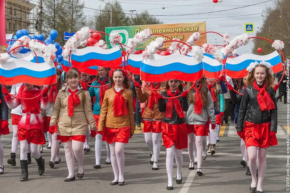 1 6 мая праздник. Украшение колонн. Парад в Нижнем Новгороде в честь 70 летия Победы. Оформление праздничной колонны к 9 мая. 9 Мая театрализация.