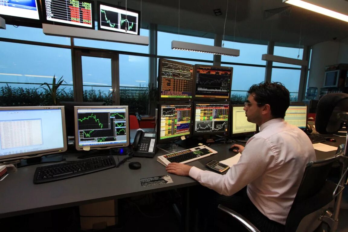 Trader 1