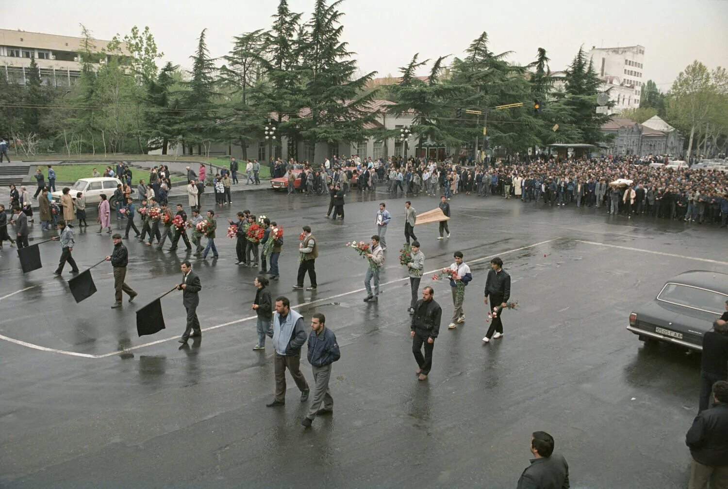 9 апреля тбилиси. Грузия 1989. Апрель 1989 Тбилиси. Тбилиси 1989 разгон демонстрации. 9 Апреля 1989 года в Тбилиси.