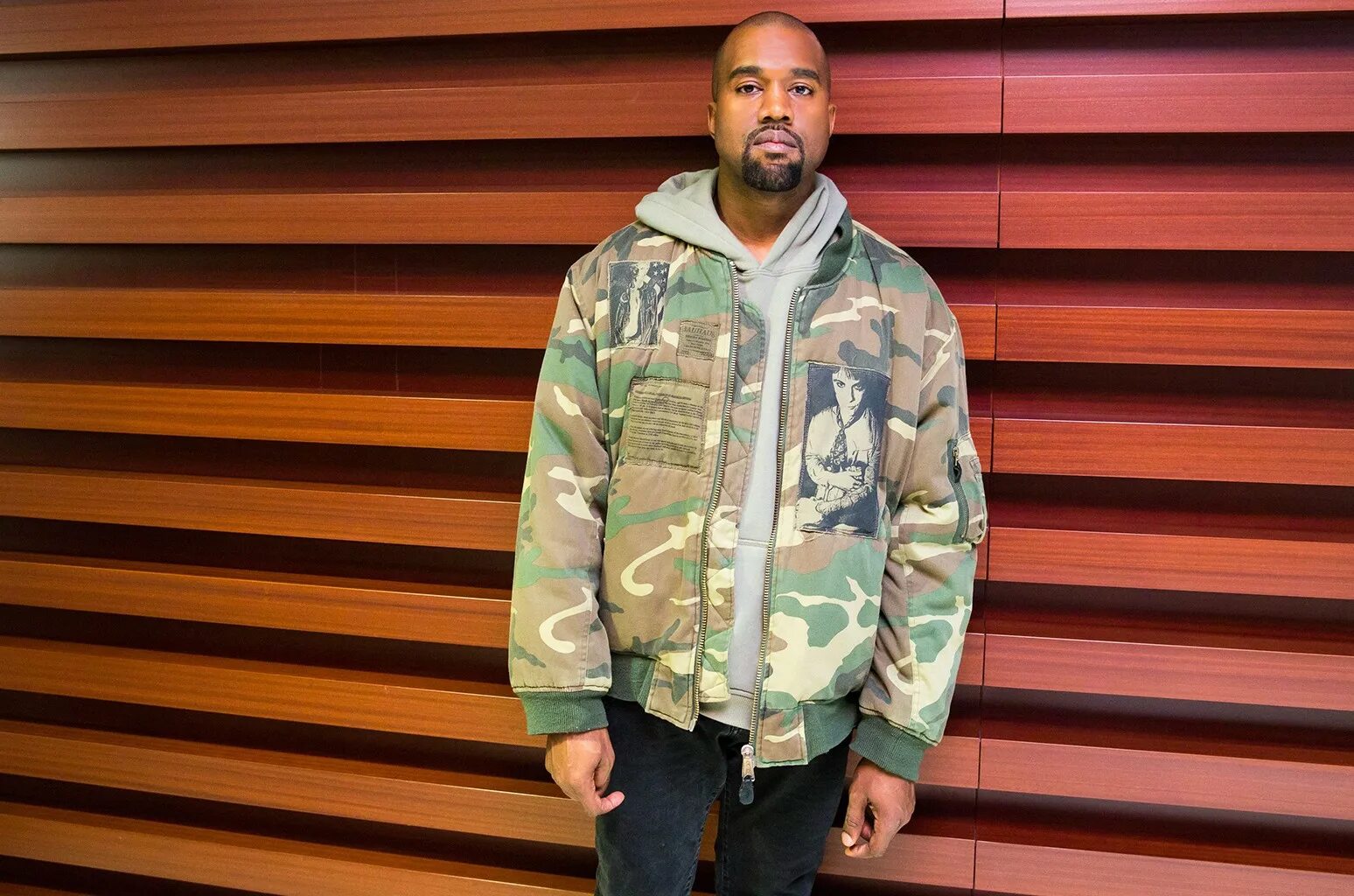 Vultures 1 kanye west. Канье уэст nft. Kanye west. Kanye west черные псы. Черные псы канье.