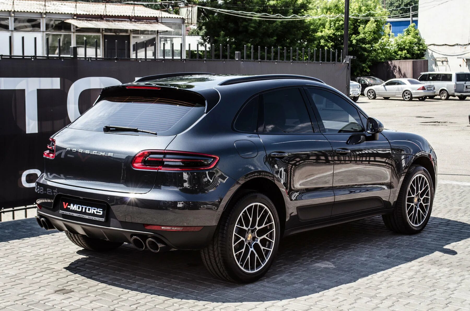 Amore 2 macan. Porsche Macan 2.0. Porsche Macan 2.0 двигатель. Porsche Macan 2.0 2023. Solo 2 Макан.