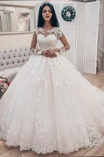 Свадебное платье пышное с кружевом