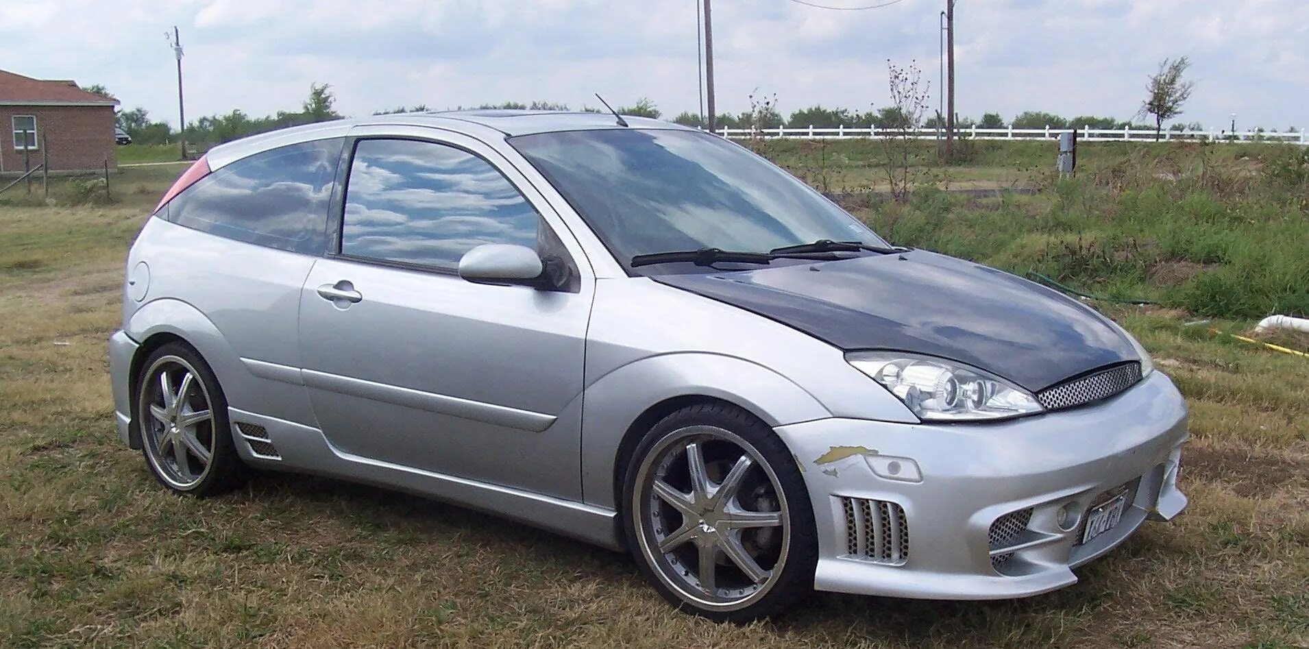 Форд фокус 2003 купить. Ford Focus 2003. Форд фокус 1 2003. Ford Focus Hatchback 2003. Ford Focus 2003 хэтчбек.