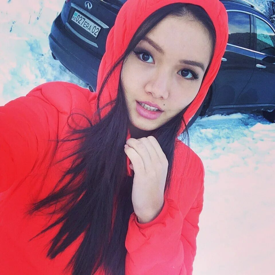 Брюнетка казашка