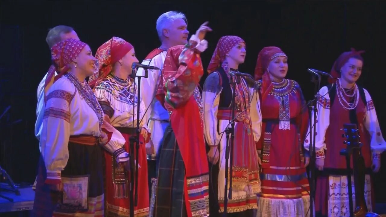 Песня туман яром слушать. Туман яром при долине. Песня туман яром слушать. Туман яром туман долиною. Туман яром ноты для хора.