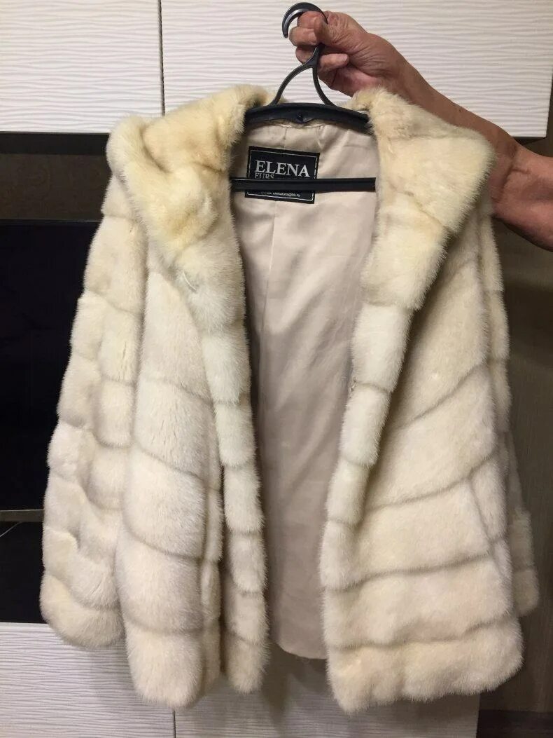 Химчистка шубы до и после. Пушные звери на ферме. Химчистка белой норковой шубы до и после. Химчистка шубы из норки. Норковая шуба до и после химчистки.