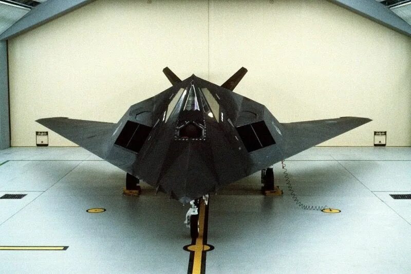 F117 вооружение