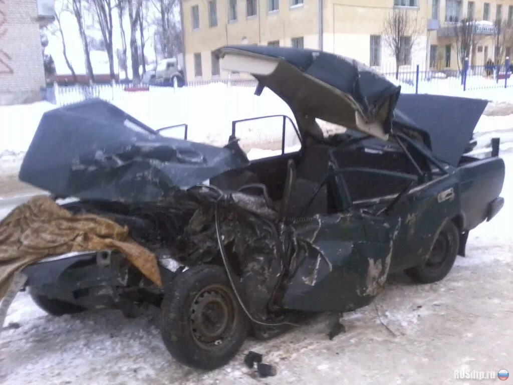 Дтп в сухиничах сегодня. Прокуратура сухиничского района. Дтп в калужской области сухиничи козельск. Авария в сухиничском районе. Дтп в сухиничах сегодня.
