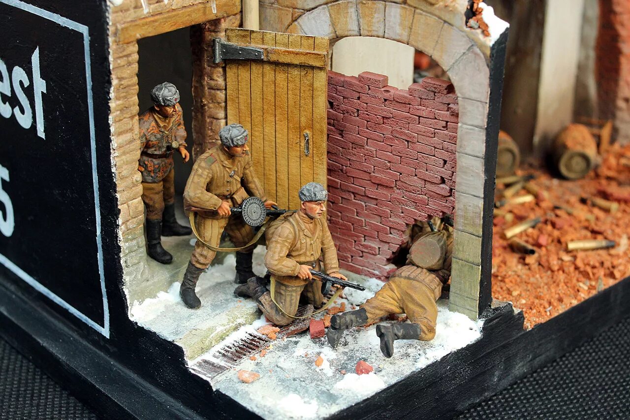 Экскурсия диорама. Диорама 1/35 убежище. диорама в окне. диорама галерея. красивые диорамы.
