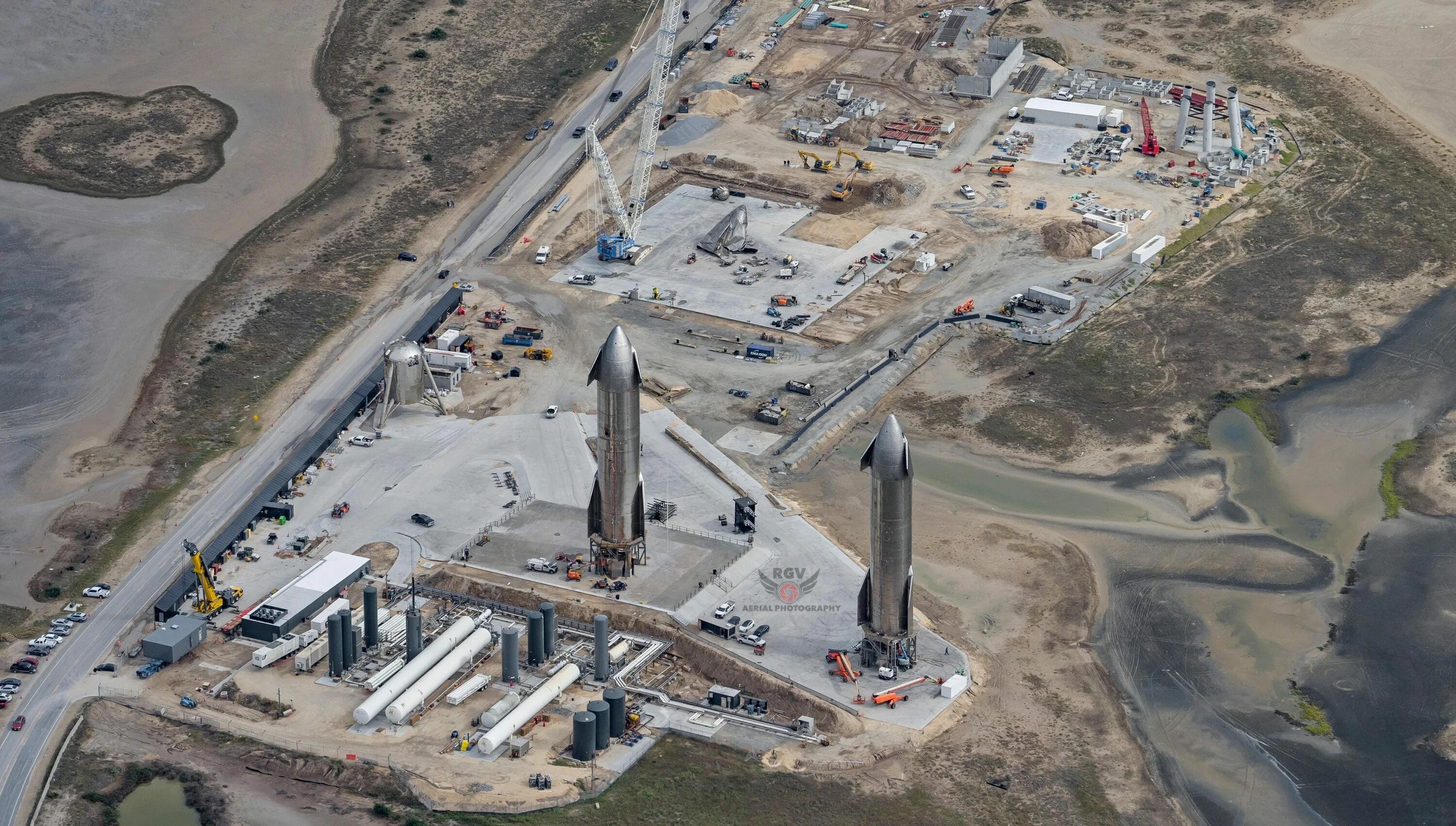 Как залутать космодром. Космодром старшип space x. илон маск на космодроме. частный космодром spacex. космодром илона маска в техасе.