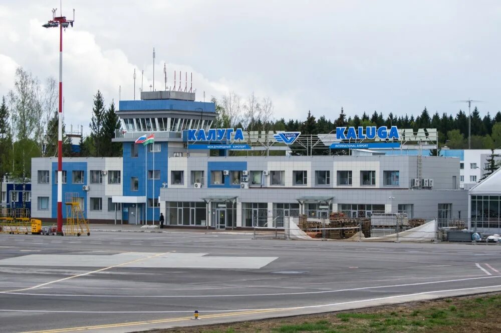 Аэропорт Калуга. Аэропорт Калуга фото. Самолеты из аэропорта Калуга. Аэропорт Калуга фото внутри.