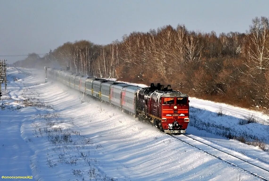 поезд зимой. пассажирские грузовые зимние поезда. пассажирские грузовые зимние поезда. пассажирские грузовые зимние поезда. тепловоз тэп70-0304.