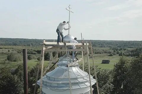 Установка креста на передовых рубежах