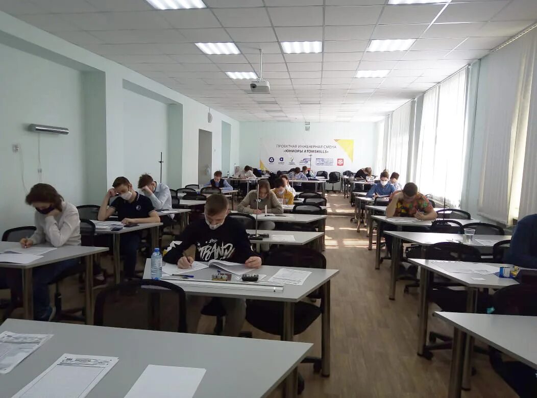 школа 135 снежинск 5 г. класс снежинск. 126 школа снежинск директор. класс снежинск. школа 126 снежинск.