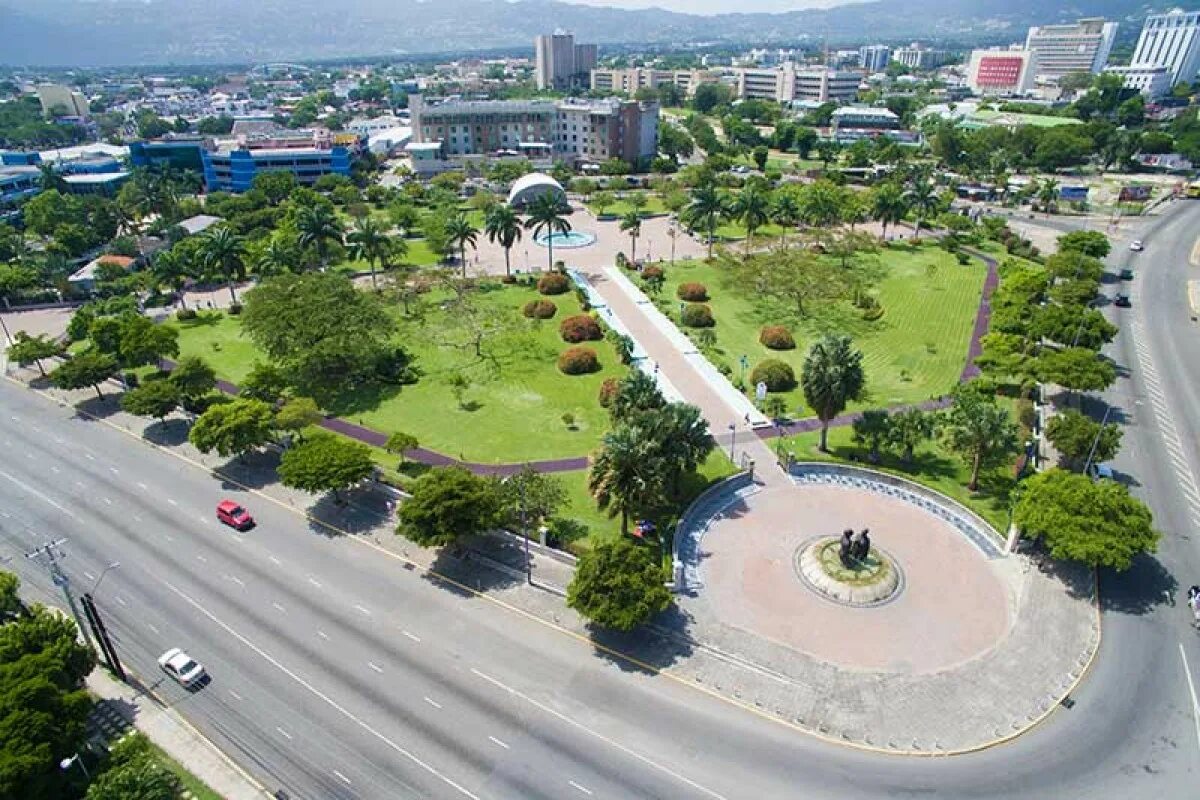 Кингстон Ямайка. Кингстон Ямайка улицы. Ямайка столица столица. Kingston город. В какой стране город кингстон