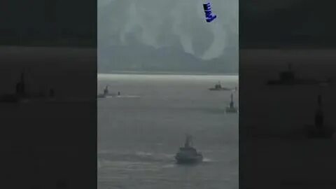 Вскоре наша лодка вышла на самую середину