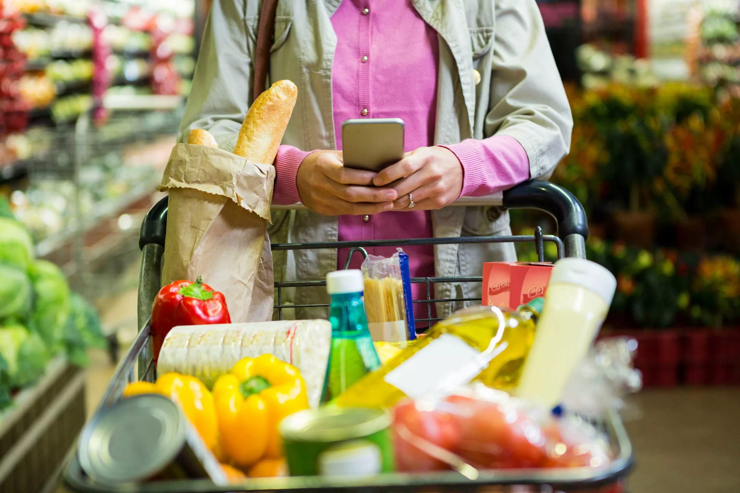 Продукты в супермаркете. Шоппинг в продуктовом магазине. Магазин продукты. Продуктовый магазин. Маркет купить продукты