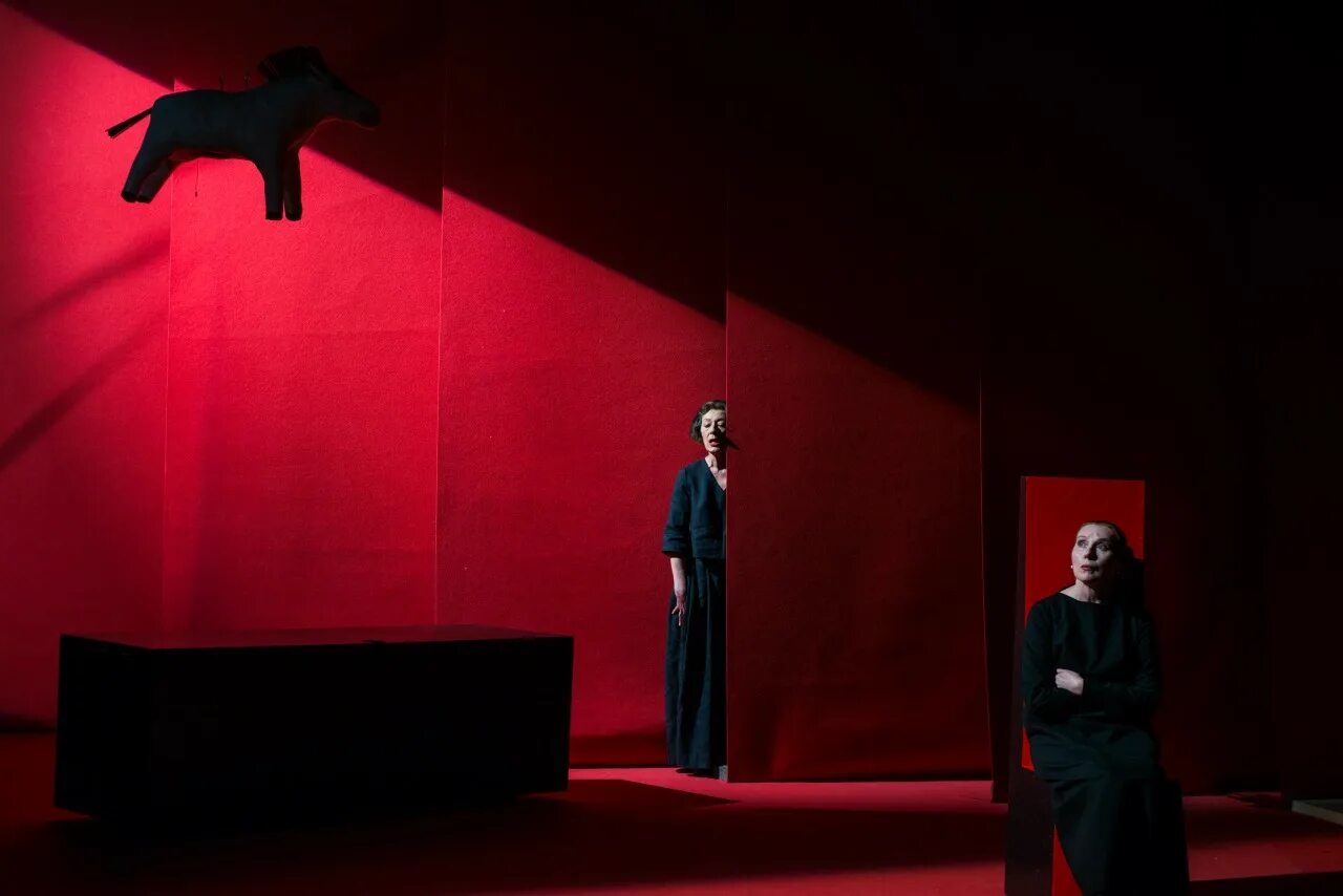 Электротеатр станиславский пиноккио. Электротеатр станиславский логотип. Электротеатр станиславский малая сцена. Афиши электротеатра станиславский. Дом бернарды альбы спектакль электротеатр станиславский.