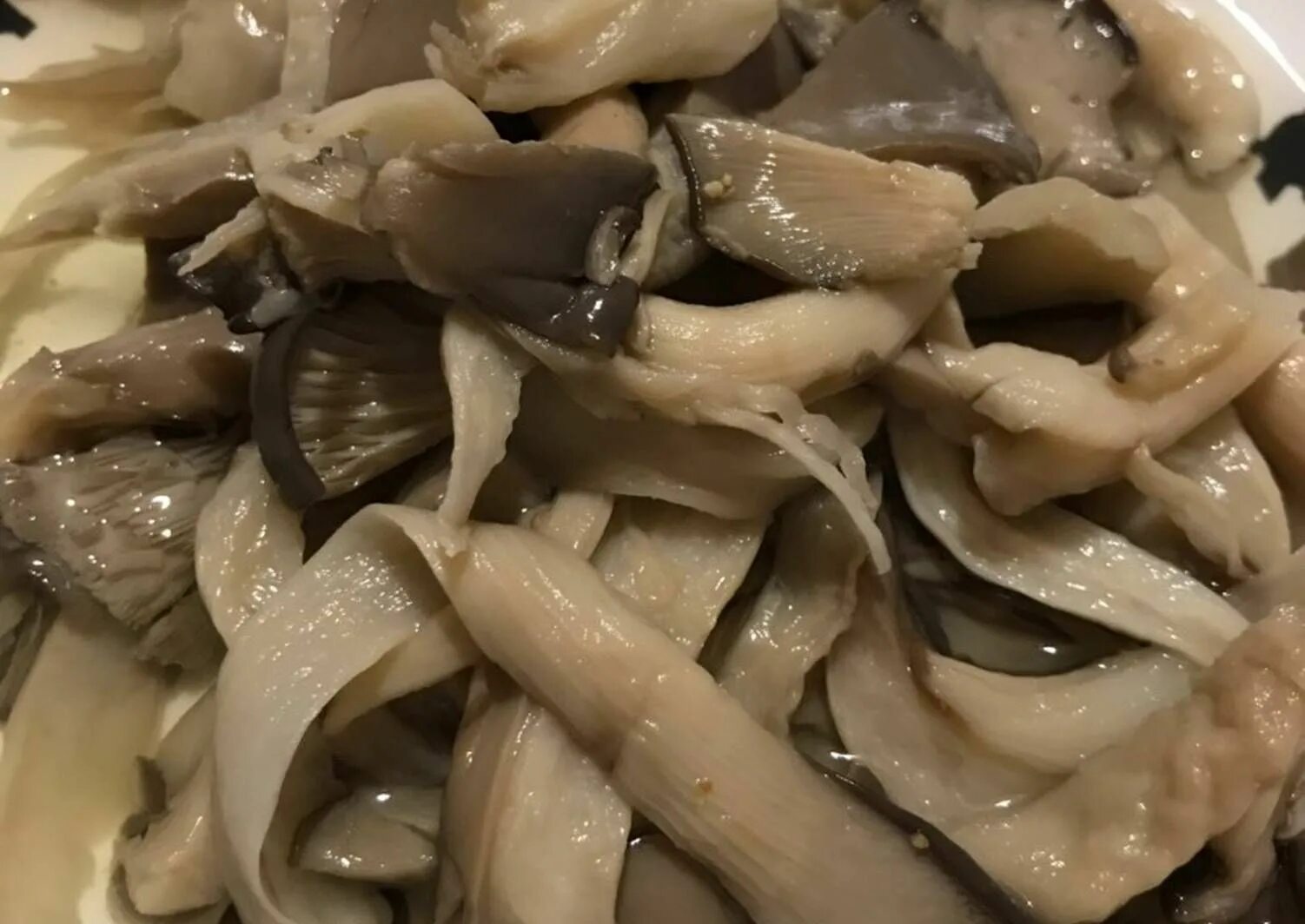 Как вкусно замариновать грибы вешенки. Грибы вешенки маринованные. что такое вешенки в кулинарии. вешенки к пиву. вешенки жареные заморозка.