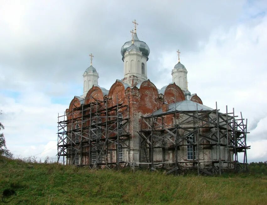 Село никольское амурская область. Казанская церковь никольск вологодская область. Обл. Никольск больница. Христофорова пустынь коряжма.