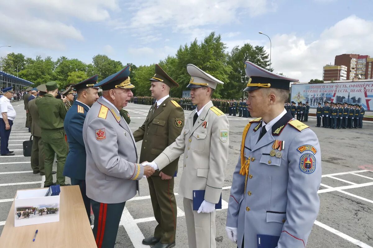 Высшее военное инженерное училище. Генерал ТВВИКУ Тюмень. Тюменское высшее военно-инженерное командное училище. Генерал Рябуха Анатолий Иванович ТВВИКУ.