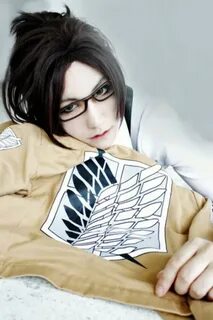 Hanji cosplay