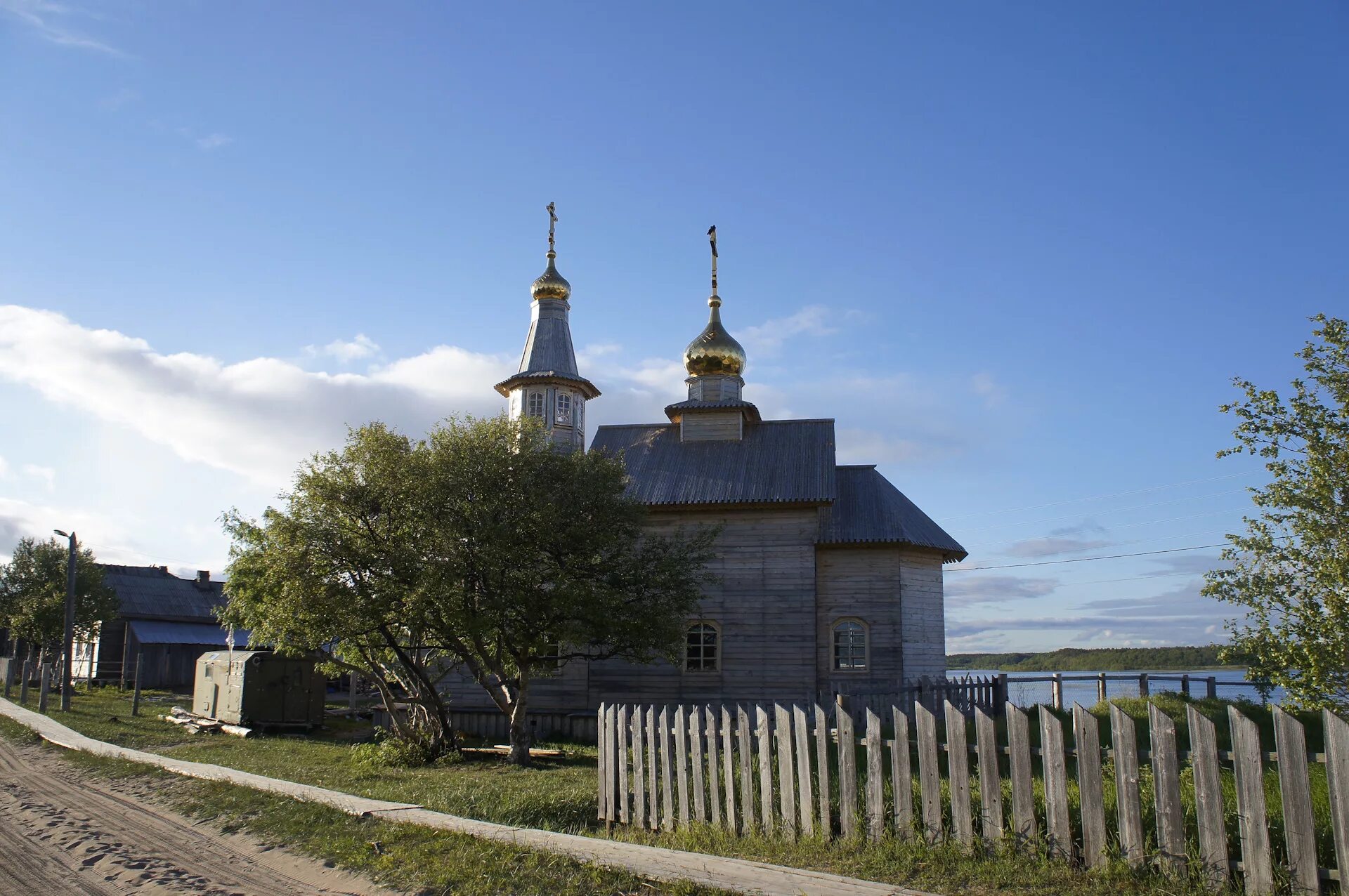 Погода кузомень. Кузомень Мурманская область. Терский берег Кузомень Дикие лошади. Деревня Кузомень. Кузомень Мурманская область Церковь.