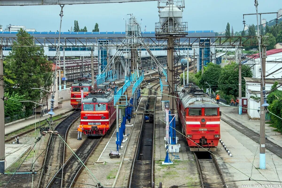 Жд пути симферополь. Локомотивное депо симферополь. депо симферополь крымская железная дорога. локомотивное депо симферополь крымская железная дорога. депо симферополь мвпс.