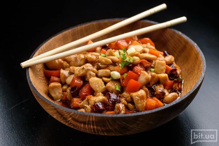 Курица гунбао рецепт. Китайская курица гунбао. Бао гун. Китайская курица гунбао. Бао гун.